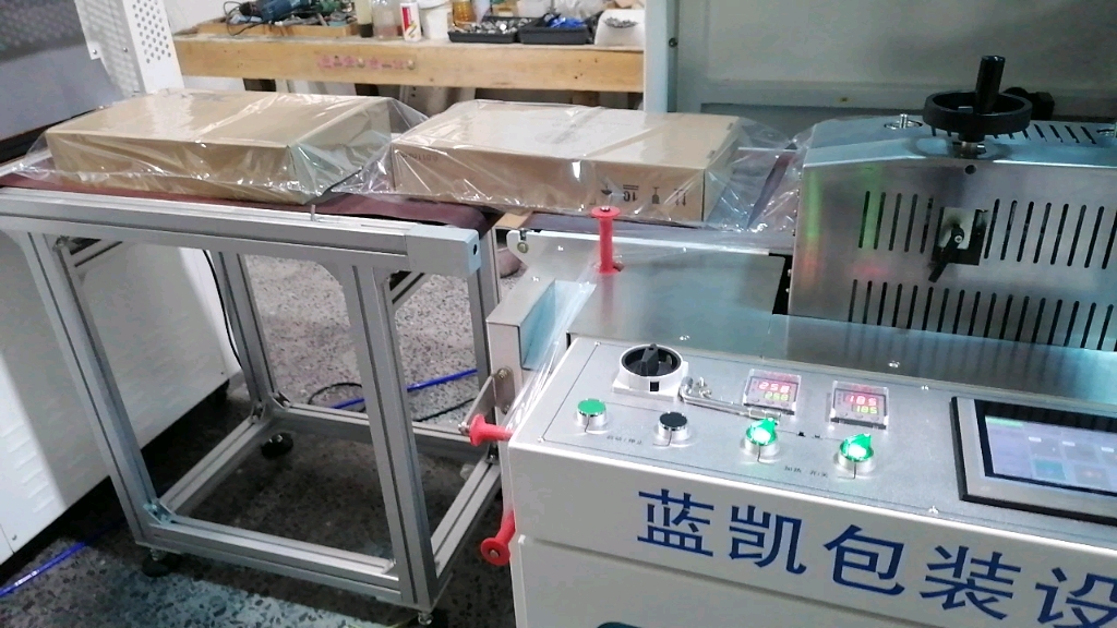 高效穩(wěn)定的CT-2000型全自動飲品包裝系統(tǒng) 雙位夾放技術(shù)助力產(chǎn)能提升